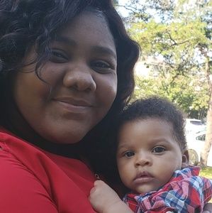 Meet your Posher, Chloe